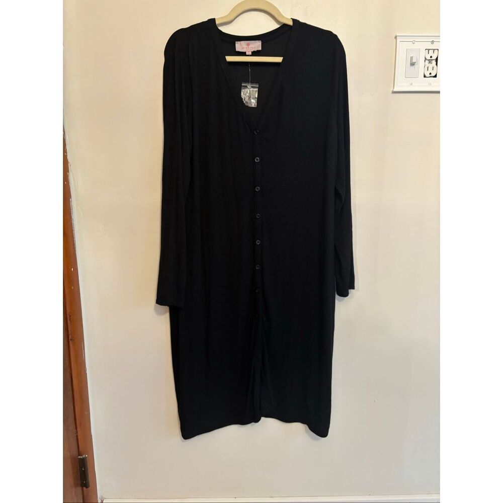 Laurie Felt Ribbed Long Sleeve Midi Dress NWT Medium Soft Button V-Neck Relaxed